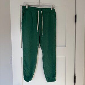 Vuori Performance Jogger Size M - EUC